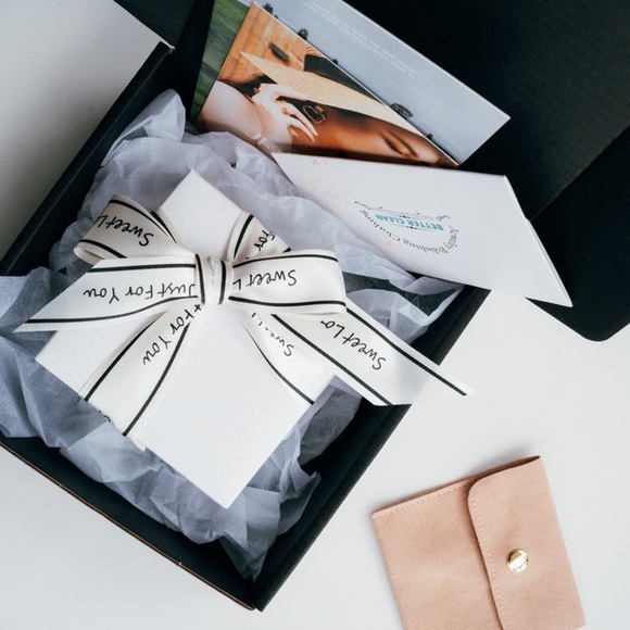 ✨ Elegant Heart Sterling Silver Earrings Hypoallergenic - Picture 4 of 4